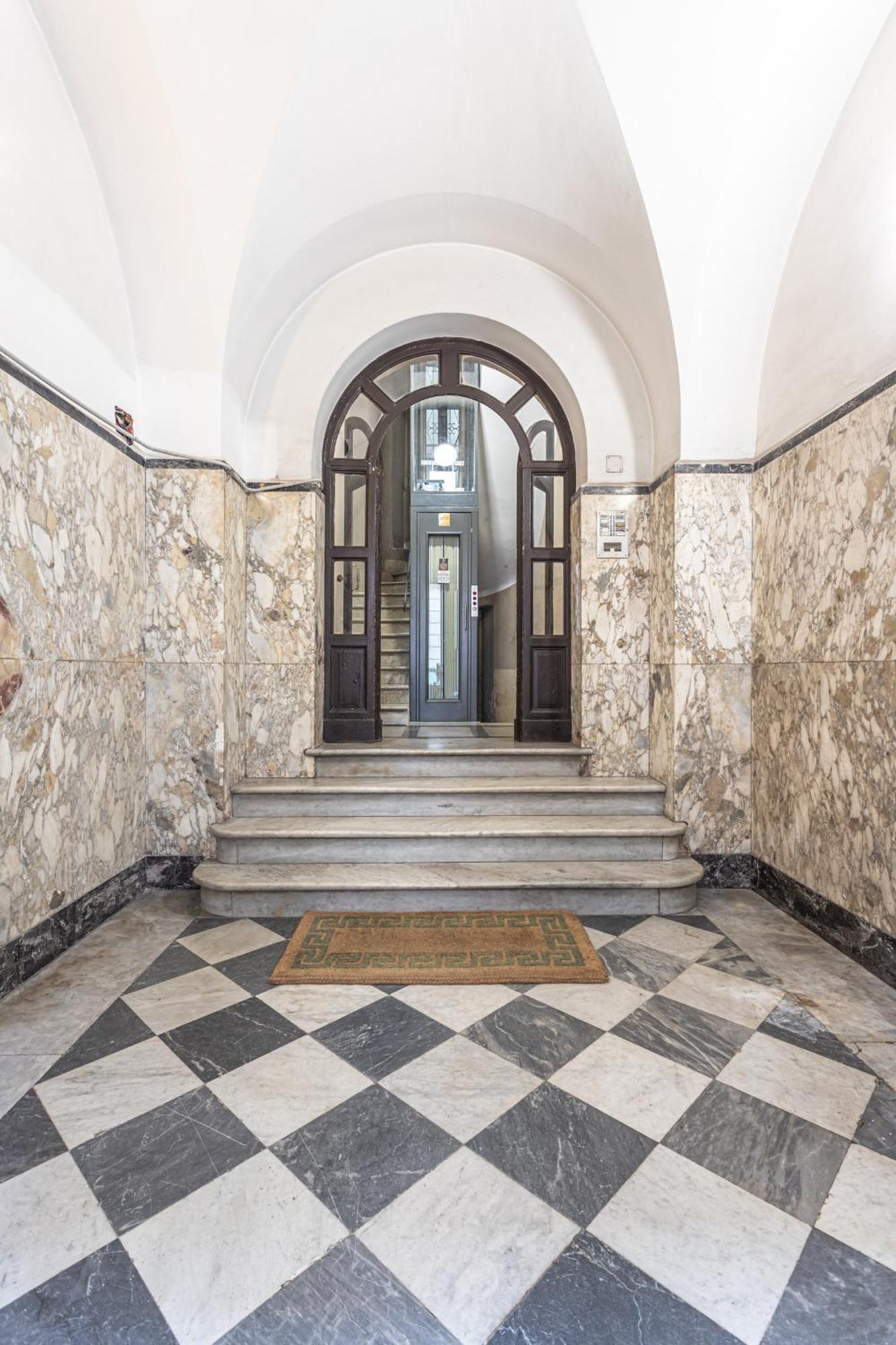 Private Apartment Colosseum Roma Eksteriør bilde