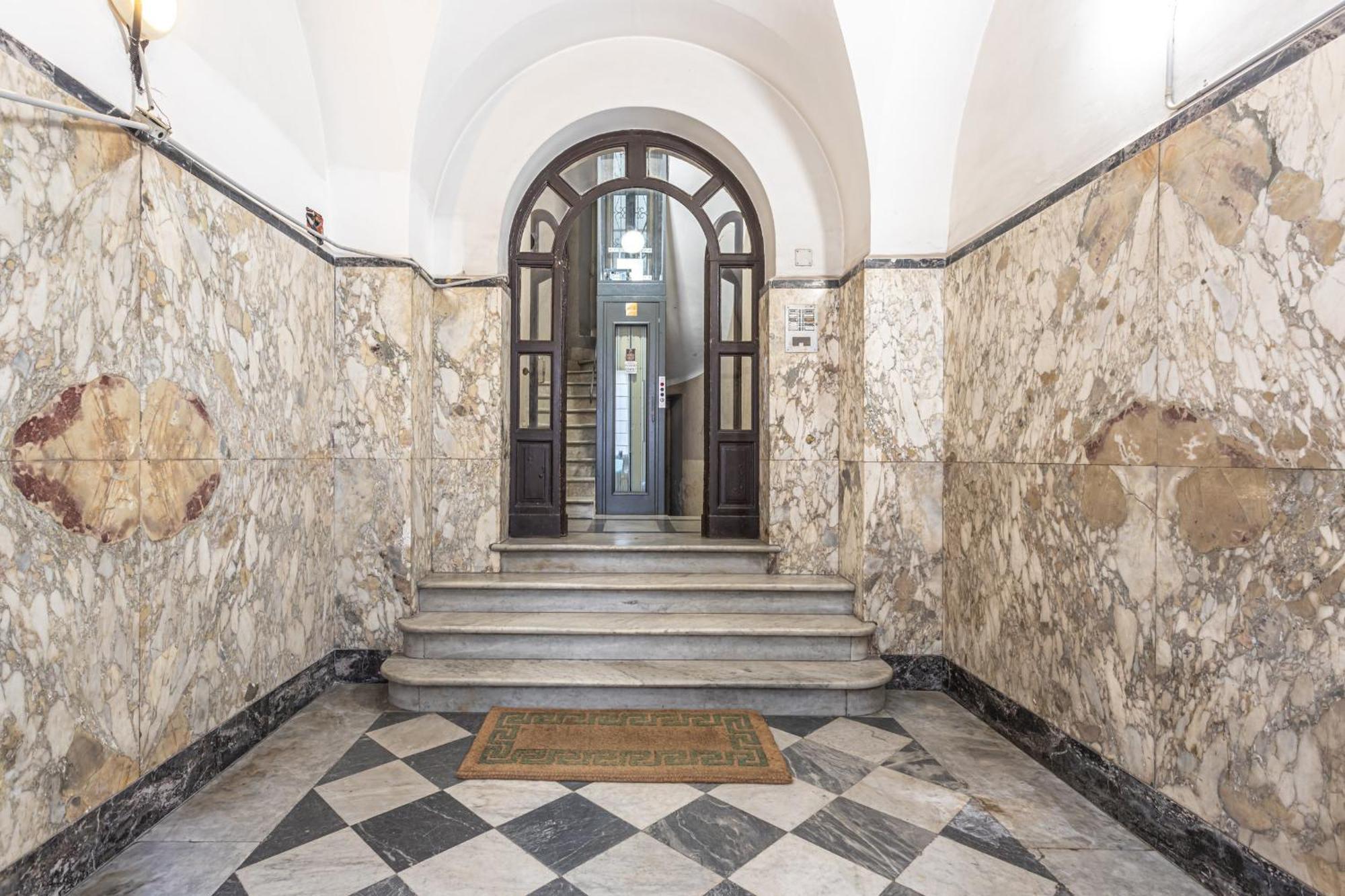 Private Apartment Colosseum Roma Eksteriør bilde